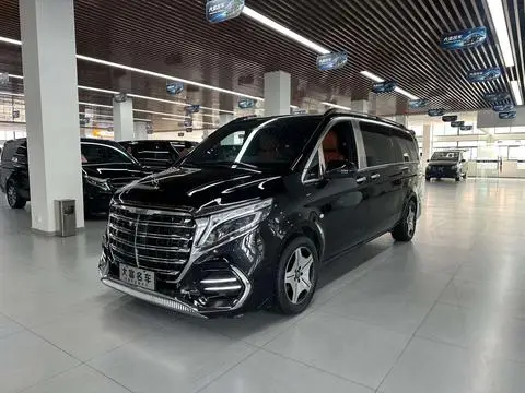 Mercedes-Benz 威霆 2023