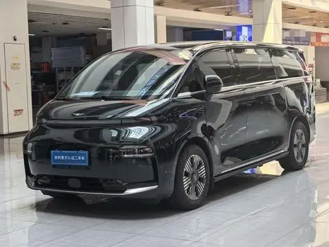 Geely 翼真L380 2024