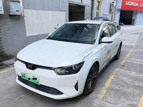 Weltmeister 威马E.5 2021