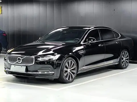 Volvo S90 2022