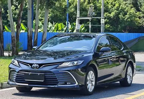 Toyota Camry 2021