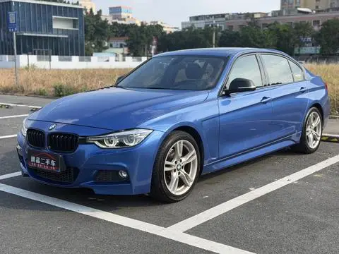 BMW 3 Series 2018 — фото 1
