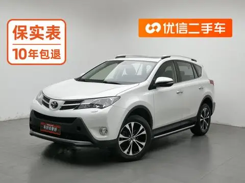 Toyota RAV4 2015 — фото 1