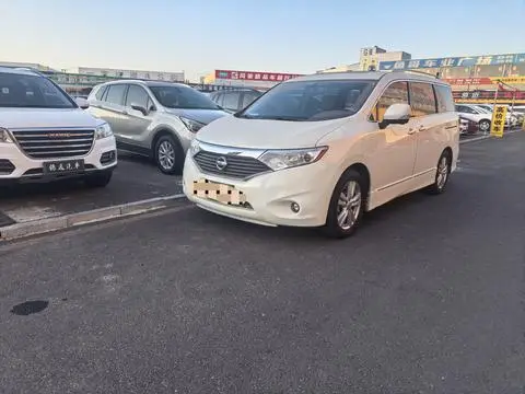 Nissan 贵士 2015