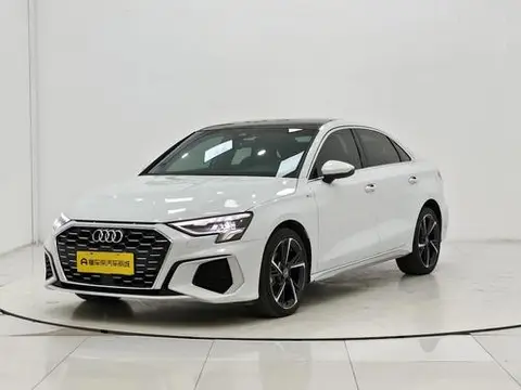 Audi A3 2021 — фото 1