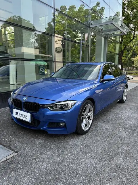 BMW 3 Series 2019 — фото 1