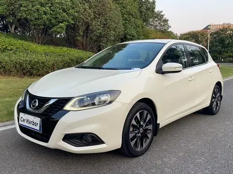 Nissan 骐达TIIDA 2016 — фото 1