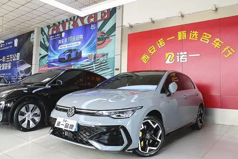 Volkswagen Golf 2025