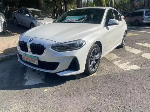 BMW 1 Series 2021 — фото 1