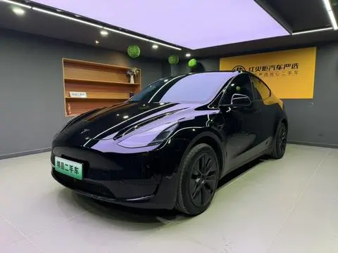 Tesla Model Y 2023 — фото 1