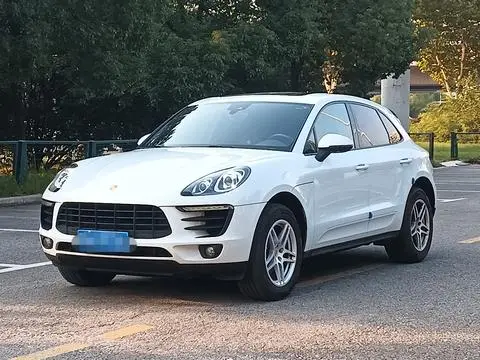 Porsche Macan 2017 — фото 1