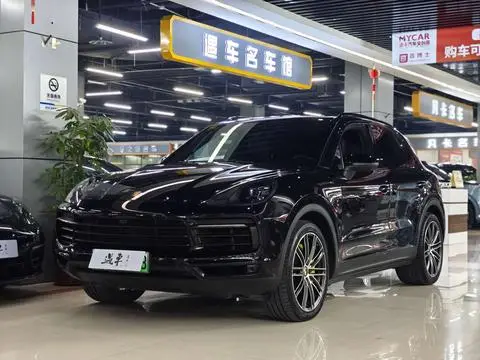 Porsche Cayenne E-Hybrid 2021