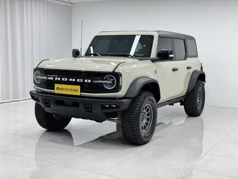 Ford Bronco 2024