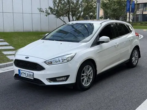 Ford Focus 2018 — фото 1