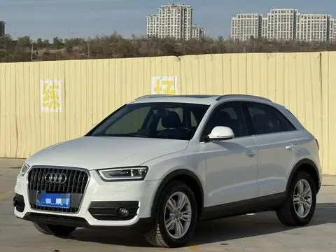 Audi Q3 2015 — фото 1