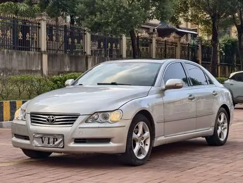 Toyota Reiz 2009