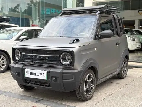 Geely 熊猫 2025 — фото 1