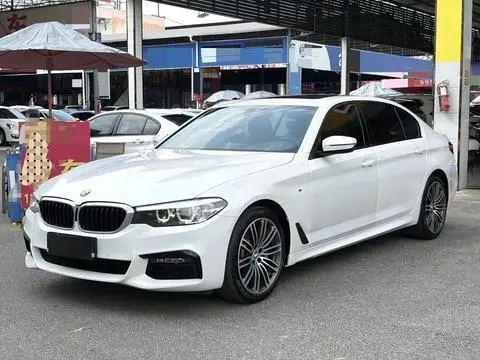 BMW 5 Series 2019 — фото 1