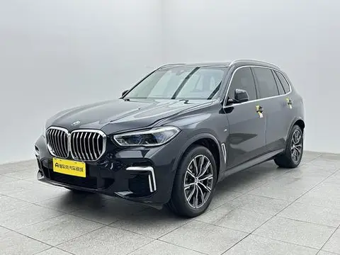 BMW X5 2022 — фото 1