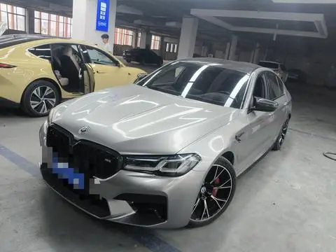 BMW M5 2021