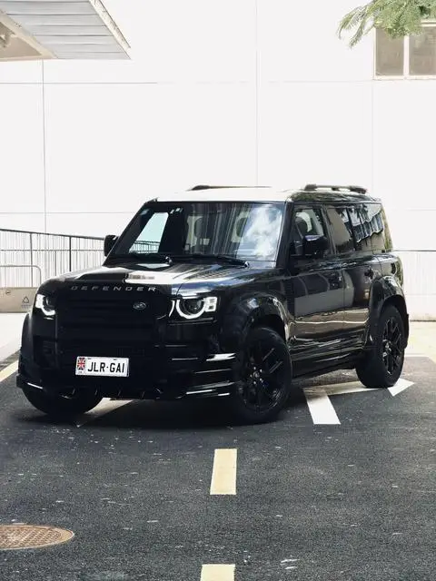 Land Rover 卫士 2025