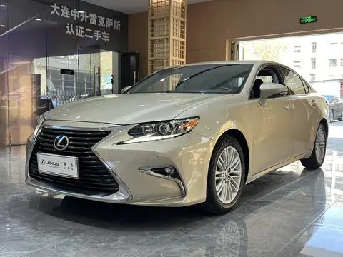 Lexus ES 2015
