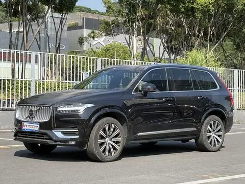 Volvo XC90 2023 — фото 1