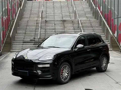 Porsche Cayenne 2011