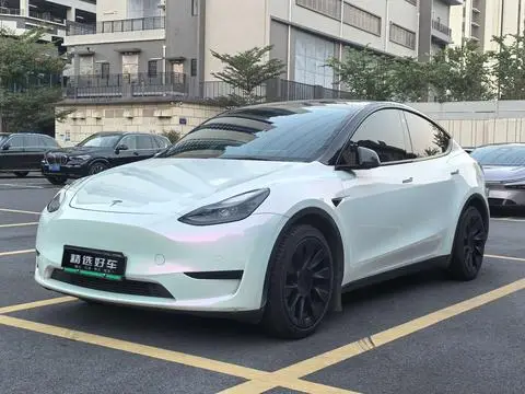 Tesla Model Y 2022 — фото 1