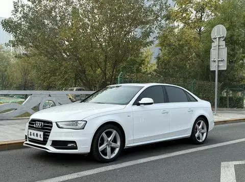 Audi A4L 2016 — фото 1