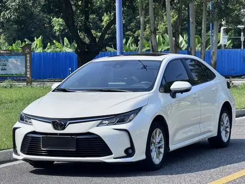 Toyota Corolla 2021 — фото 1
