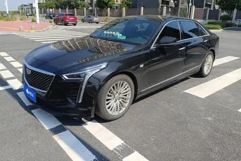 Cadillac CT6 2021 — фото 1