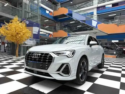 Audi Q3 2022