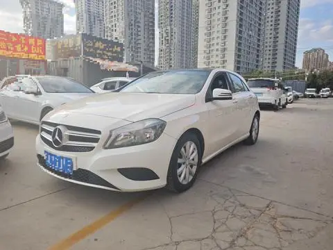Mercedes-Benz A-Class 2015
