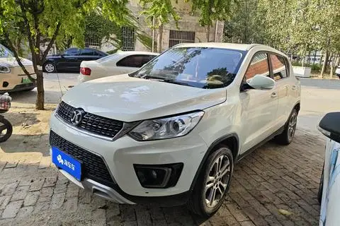 BAIC X35 2016