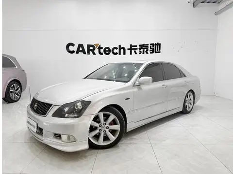 Toyota Crown 2005