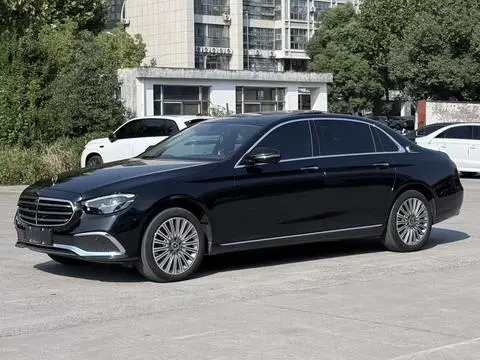 Mercedes-Benz E-Class 2022 — фото 1