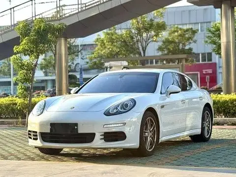 Porsche Panamera 2016