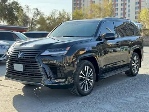 Lexus LX 2023 — фото 1