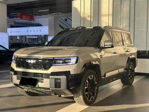 BYD Leopard 8 2025