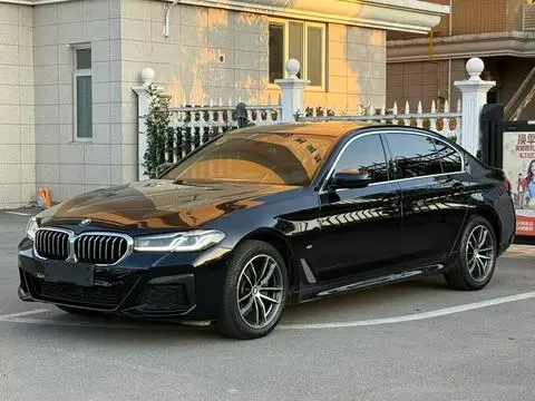 BMW 5 Series 2021 — фото 1