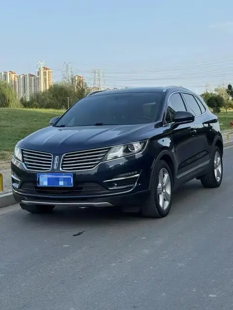 Lincoln MKC 2017