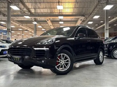 Porsche Cayenne 2015 — фото 1