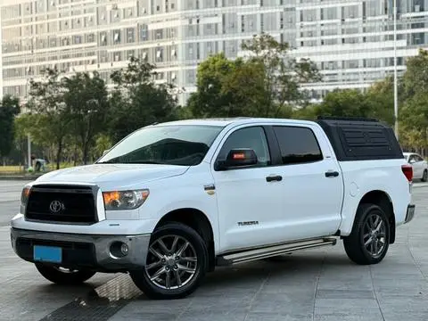 Toyota 坦途 2014