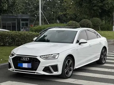 Audi A4L 2020 — фото 1