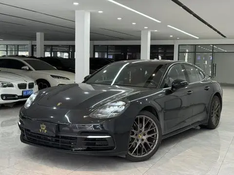 Porsche Panamera 2019
