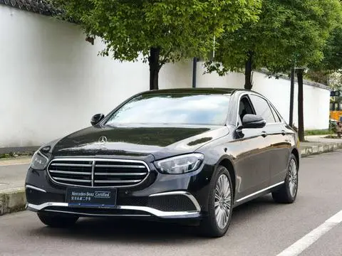 Mercedes-Benz E-Class 2022 — фото 1
