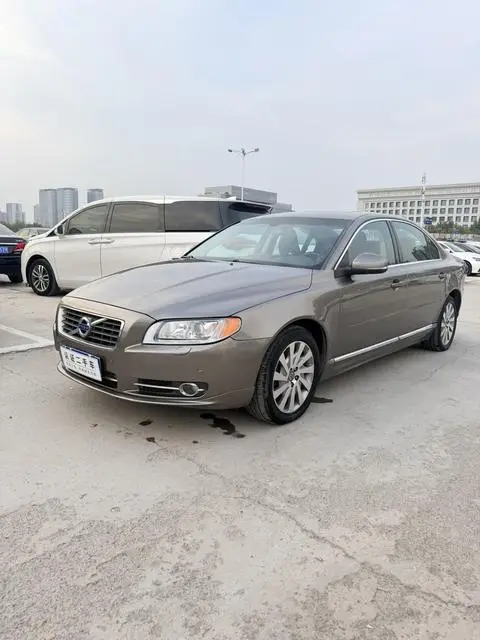Volvo S80L 2012