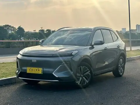Geely 星舰7 EM-i 2025