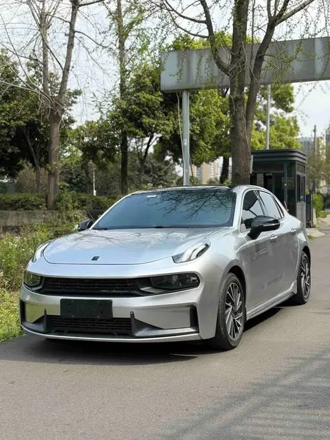 Lynk & Co 03 2022